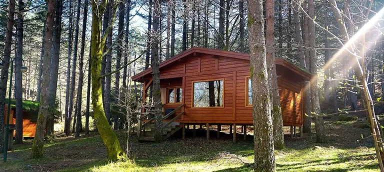 The Ultimate Guide to Living Off Grid in Australia with Instant Living